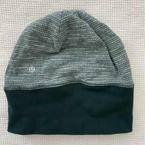 lululemon reversible hat